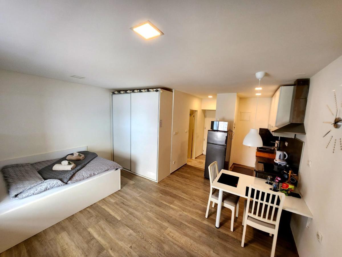 Studio Apartma V8 Maribor Exterior photo